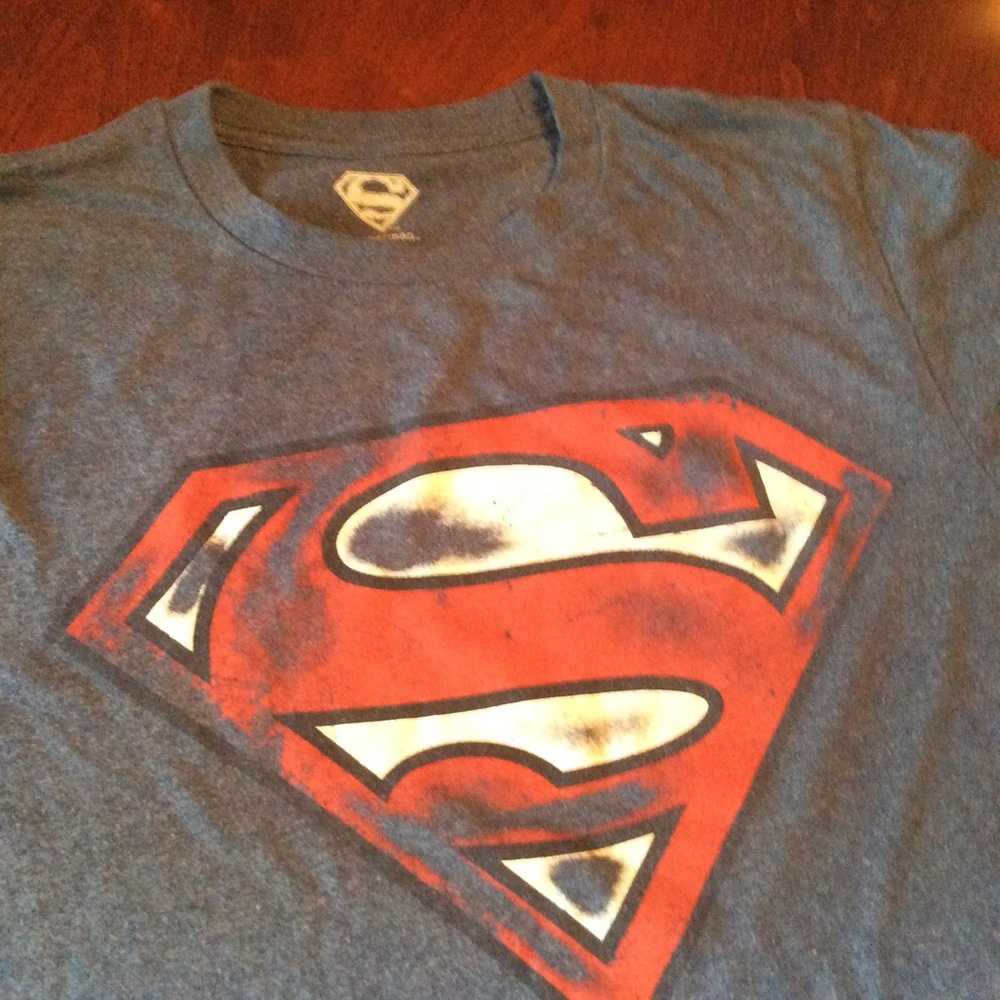 Superman t-shirt size small - Picture 1 of 4